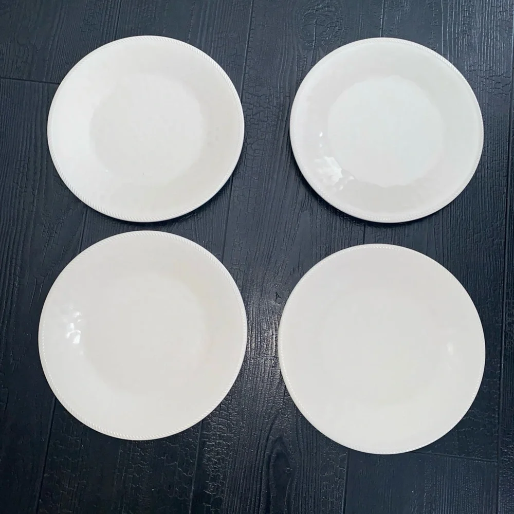 Threshold White Melamine Dinner Plates Set Of 4‎ Hammered Style